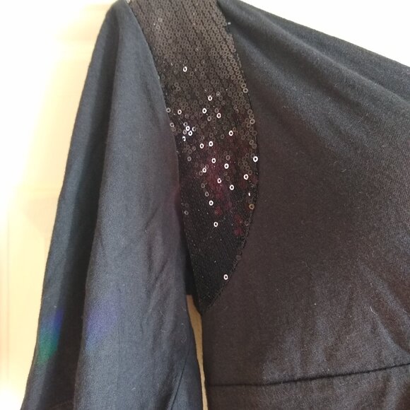 RGL New York black v neck shirt with sequences - Picture 6 of 6